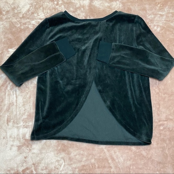 𝅺victoria’s Secret Sweater - Picture 5 of 6